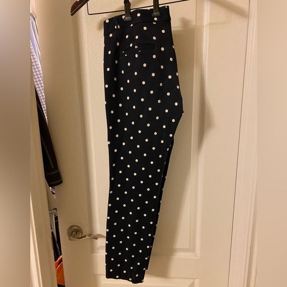 Dark blue & white polka dot Sloan ankle fit Banana Republic pants (size 4). - Picture 8 of 11